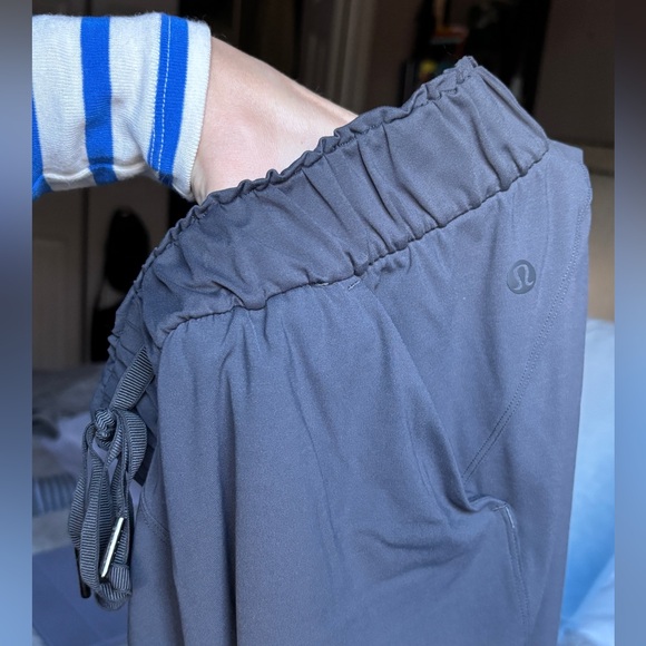 Lululemon Keep Moving Pant - Picture 5 of 5